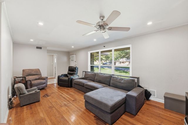 1411 Robin Drive, Sherman, TX 75092