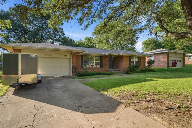 1411 Robin Drive, Sherman, TX 75092