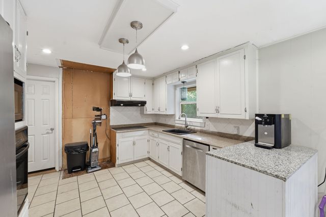 1411 Robin Drive, Sherman, TX 75092