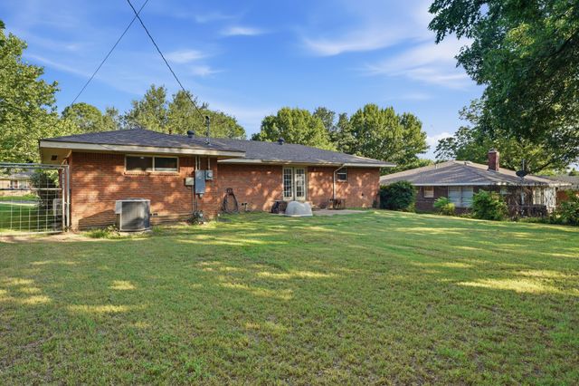 1411 Robin Drive, Sherman, TX 75092