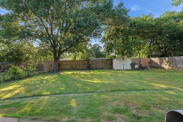 1411 Robin Drive, Sherman, TX 75092
