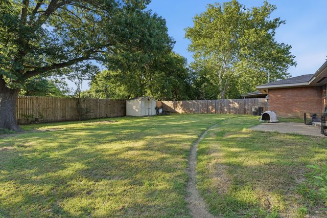 1411 Robin Drive, Sherman, TX 75092