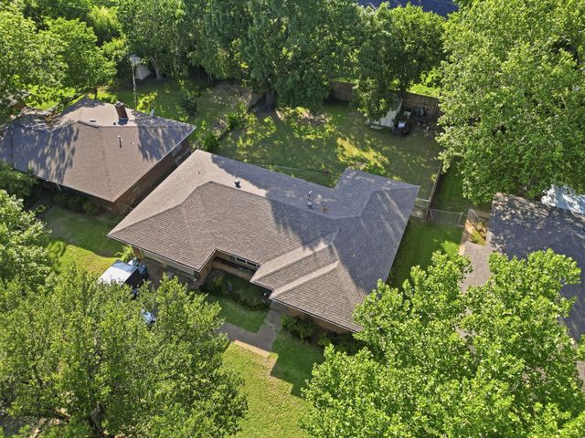 1411 Robin Drive, Sherman, TX 75092