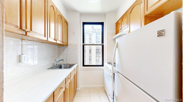 98-33 64th Avenue 5D, Rego Park, NY 11374