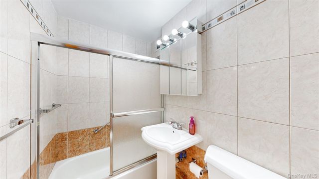 98-33 64th Avenue 5D, Rego Park, NY 11374