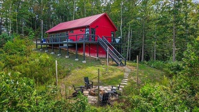 772 Chestnut Log Branch Road, Campton, KY 41301