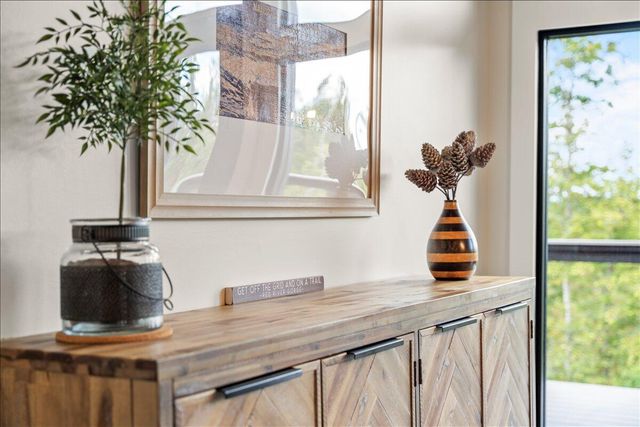 772 Chestnut Log Branch Road, Campton, KY 41301