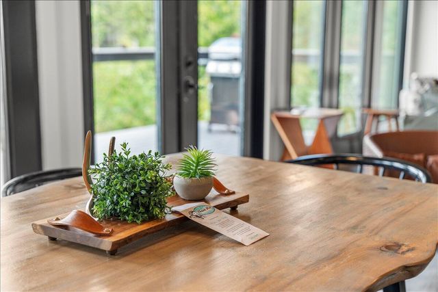 772 Chestnut Log Branch Road, Campton, KY 41301