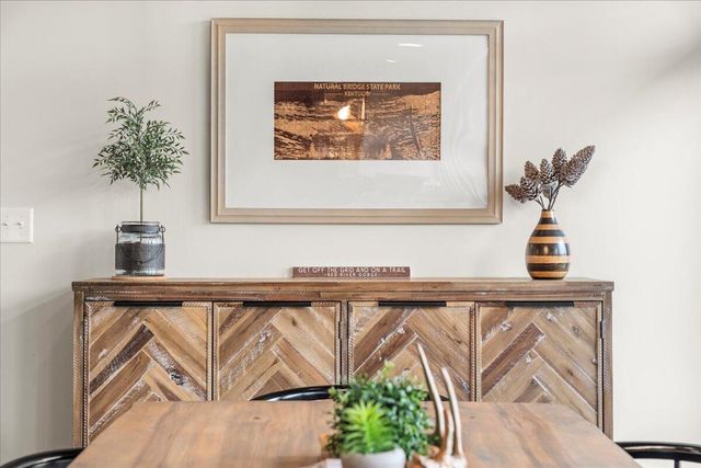 772 Chestnut Log Branch Road, Campton, KY 41301