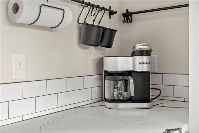 772 Chestnut Log Branch Road, Campton, KY 41301