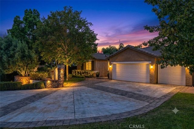 2431 Rosser Drive, Corona, CA 92879
