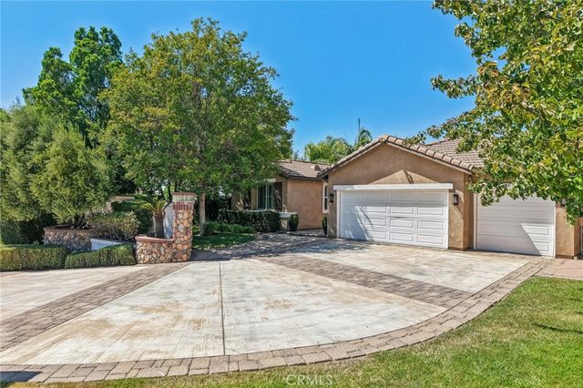 2431 Rosser Drive, Corona, CA 92879