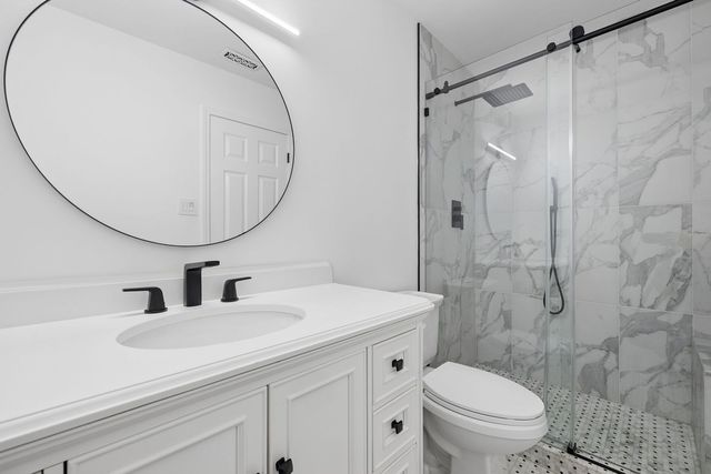 8320 Highpoint Circle A, Darien, IL 60561