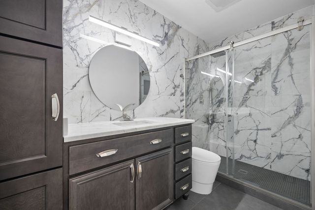 8320 Highpoint Circle A, Darien, IL 60561