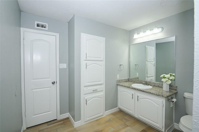 7206 La Granada Drive, Houston, TX 77083