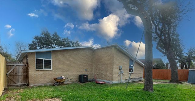 7206 La Granada Drive, Houston, TX 77083