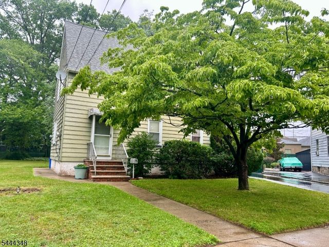 15 Willow St, Garfield City, NJ 07026
