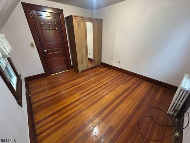 15 Willow St, Garfield City, NJ 07026