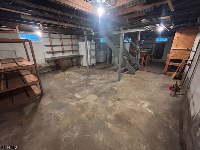 15 Willow St, Garfield City, NJ 07026