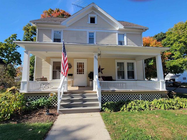 701 E 2nd Avenue, Brodhead, WI 53520