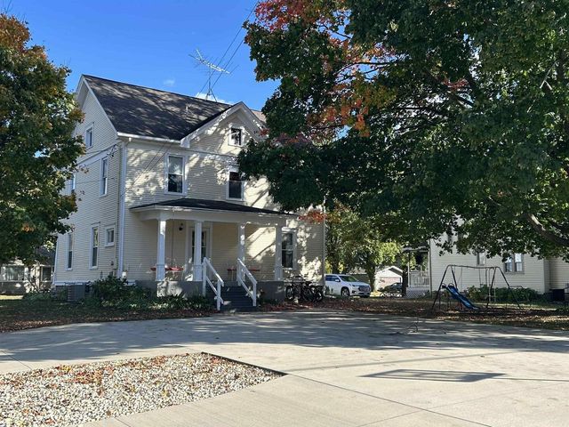 701 E 2nd Avenue, Brodhead, WI 53520