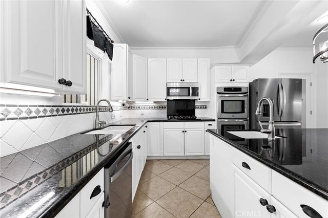 22870 Trigger Street, Chatsworth, CA 91311