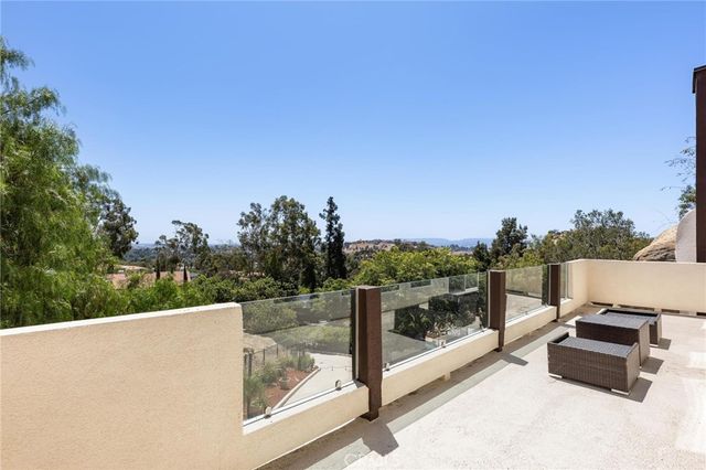 22870 Trigger Street, Chatsworth, CA 91311