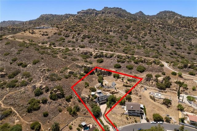 22870 Trigger Street, Chatsworth, CA 91311