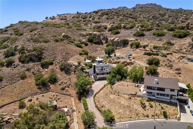 22870 Trigger Street, Chatsworth, CA 91311