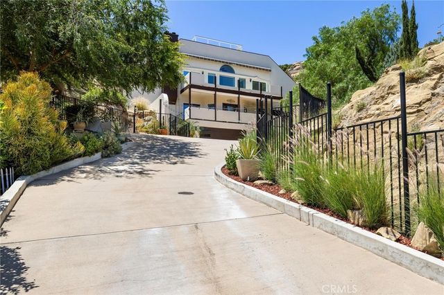 22870 Trigger Street, Chatsworth, CA 91311