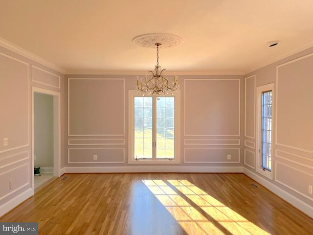 9809 HALL RD, Potomac, MD 20854