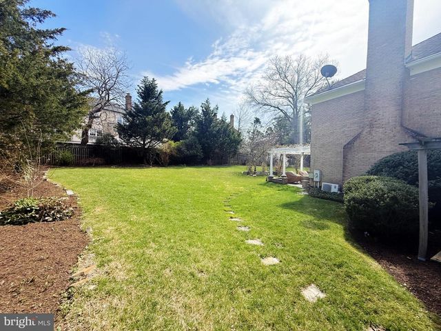 9809 HALL RD, Potomac, MD 20854