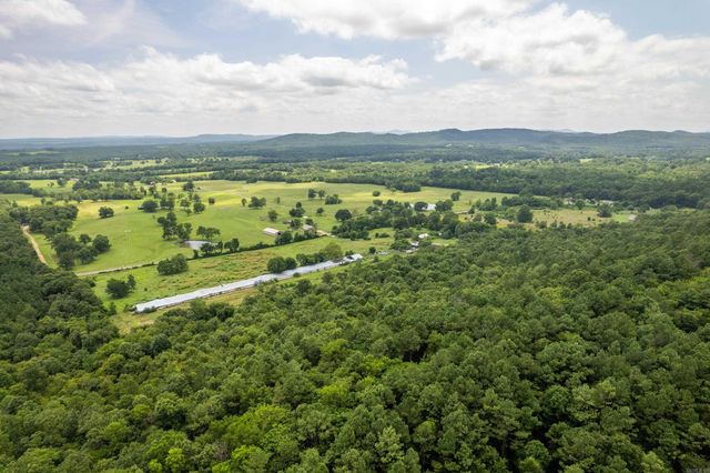 Ragweed Valley Road, Royal, AR 71968