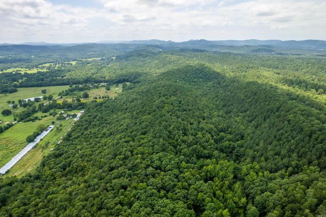 Ragweed Valley Road, Royal, AR 71968
