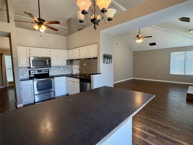7905 Rice Drive, Rowlett, TX 75088