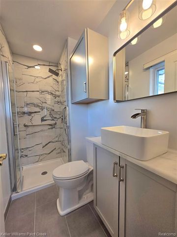 13311 Picadilly, Sterling Heights, MI 48312