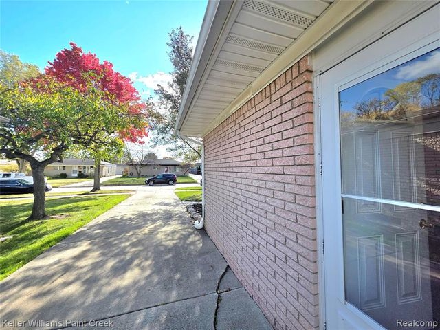 13311 Picadilly, Sterling Heights, MI 48312