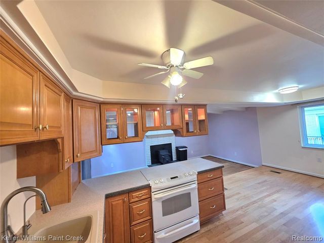 13311 Picadilly, Sterling Heights, MI 48312