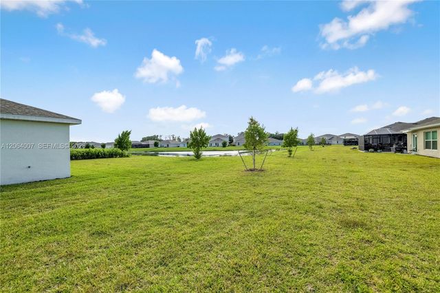 19941 GREEN PASTURE RD, Lehigh Acres, FL 33974