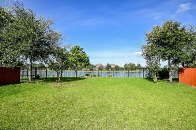 10119 Peytons Grace Lane, Cypress, TX 77433