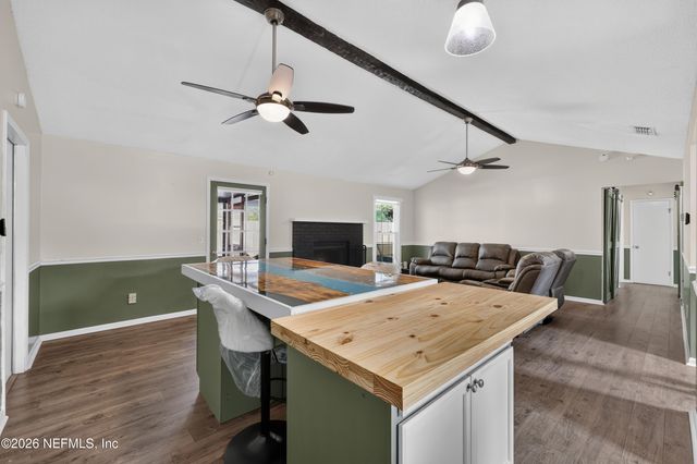2084 BROAD OAK Drive, Jacksonville, FL 32225