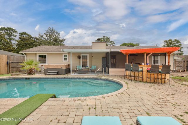 2084 BROAD OAK Drive, Jacksonville, FL 32225