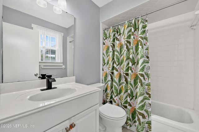 2084 BROAD OAK Drive, Jacksonville, FL 32225