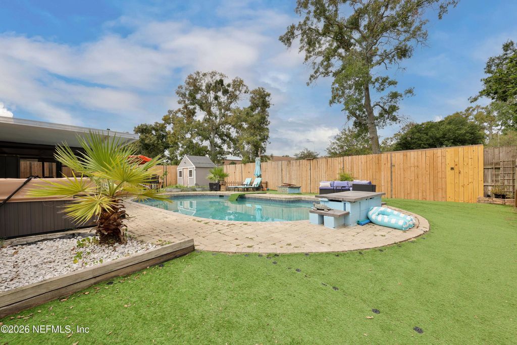 2084 BROAD OAK Drive, Jacksonville, FL 32225