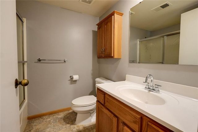 12300 E 43rd Street 1 A, Independence, MO 64055