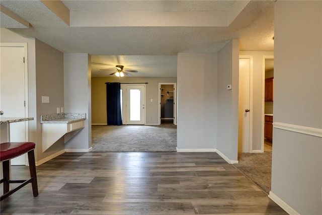 12300 E 43rd Street 1 A, Independence, MO 64055