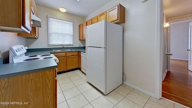1261 BELMONT Terrace 1, Jacksonville, FL 32207