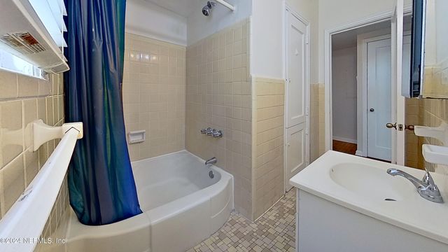1261 BELMONT Terrace 1, Jacksonville, FL 32207
