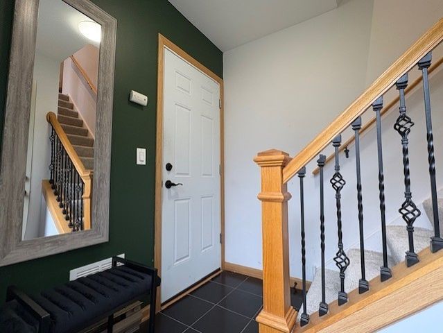 160 Inverness Court A, Elk Grove Village, IL 60007