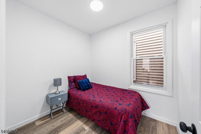 322 Court St, Elizabeth City, NJ 07206